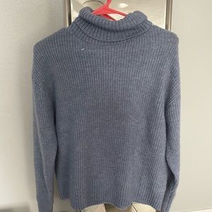 H&M blue turtleneck sweater